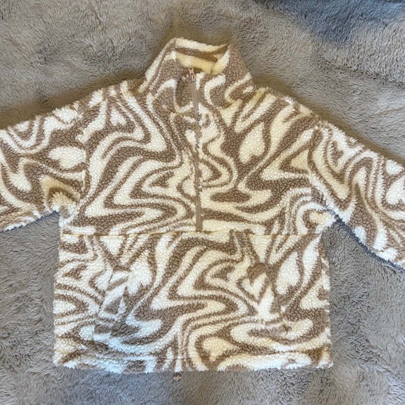 [HOST PICK✨] ARDENE Cozy Sherpa Swirl Latte Print Sweatshirt Women Size S - Picture 4 of 6